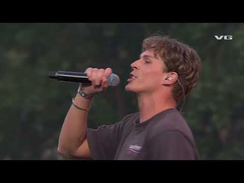 Søte Og Rare Gutter - Bærum Bitches (Mannschaft 2024) (Live VG-Lista 2024)