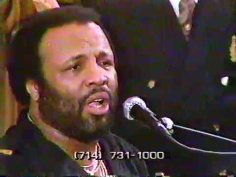 Andrae Crouch Medley - Andrae with Reba Rambo & Dony Mcguire