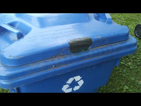 How to fix a hole in your recycling, garbage or compost bin