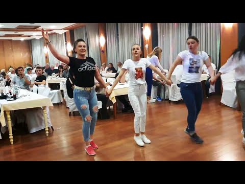 🔴 Mama i ćerka kolo vode - Hotel Heco Plus Sarajevo - Bosanski teferič