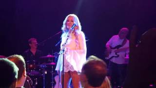 Lee Ann Womack &#39;I Hope You Dance&#39; - Roxy, Los Angeles, 2-17-2016