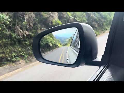 Subiendo la cuesta de Bajos del Toro después del cruce del camino viejo.