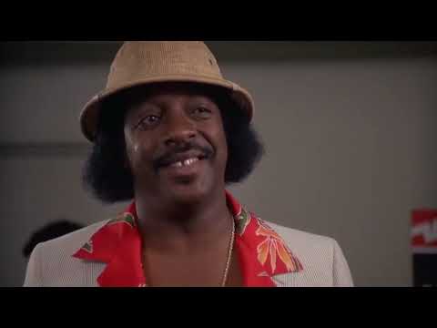 Commando 1985 Airport scene