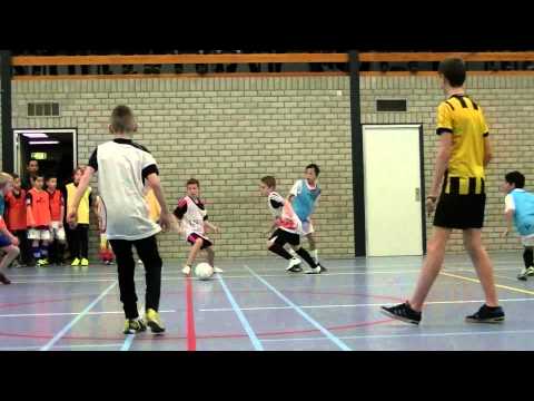 Arnhemse Boys, zaaltoernooi 11 januari 2014