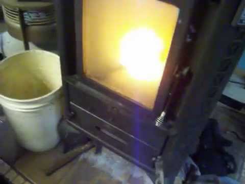 Corn burning stove demo - How To Operate - St. Croix Stoves