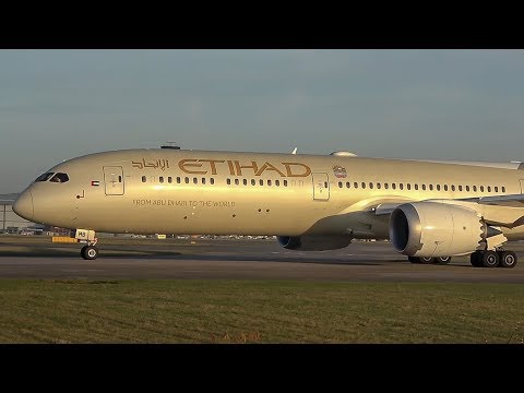 Up close in the sunshine at Manchester Airport 14/02/2019