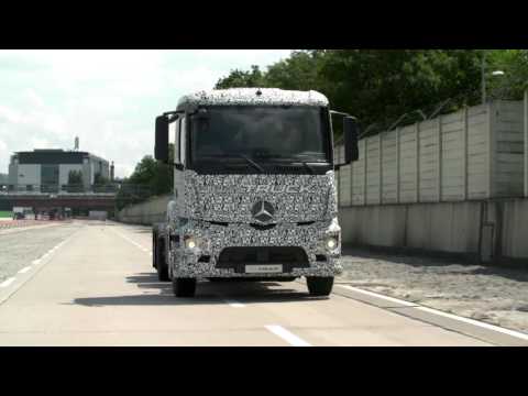 Mercedes-Benz apresenta o primeiro caminhão pesado  totalmente elétrico para distribuição urbana