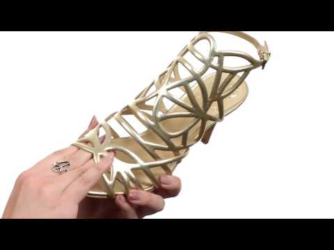 Vince Camuto Pelena  SKU:8830442