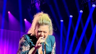 Kelly Clarkson - Catch My Breath live in Las Vegas, NV - 8/4/2023