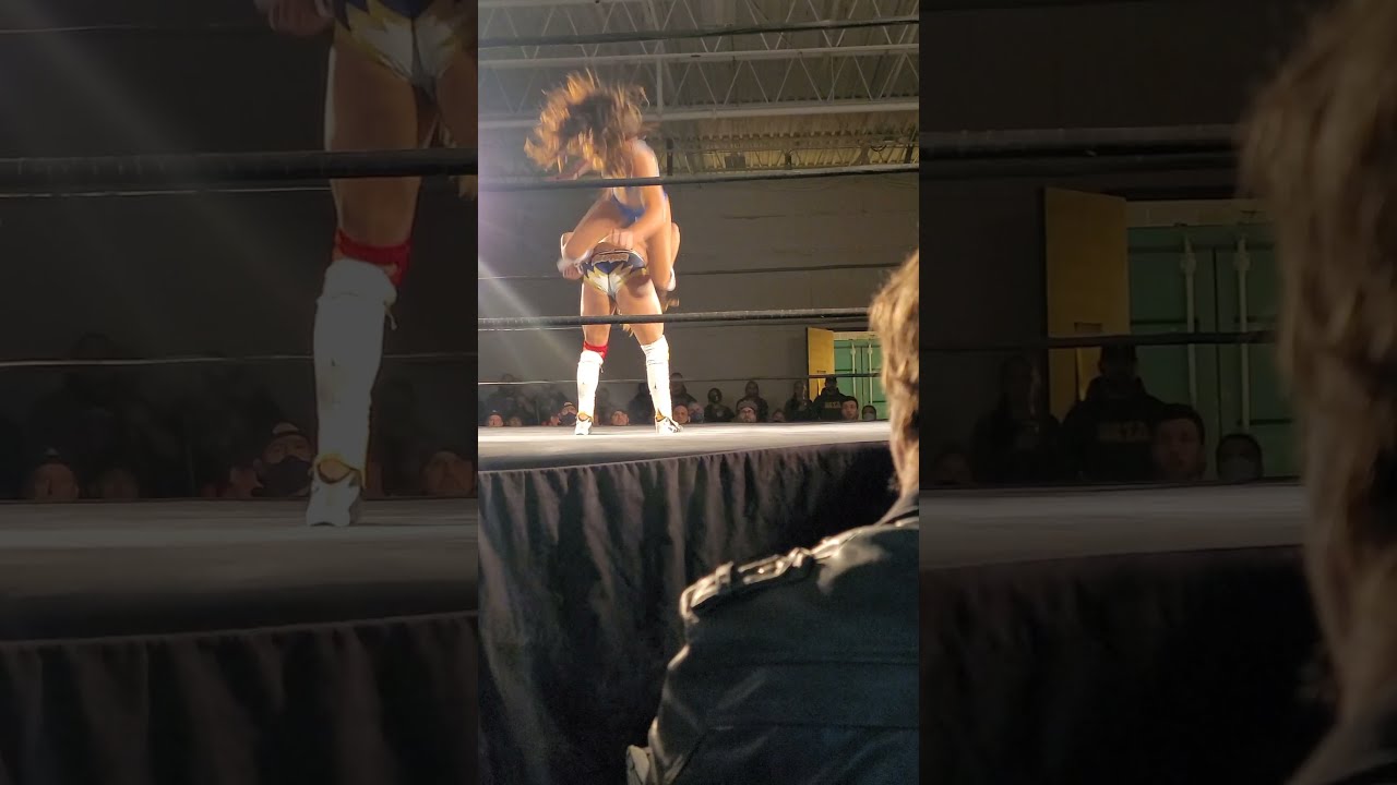 [BOTCH] Skye Blue vs Storm Grayson at Freelance Underground #wrestlemas16