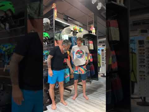 Badeshorts mit Andy und Felix