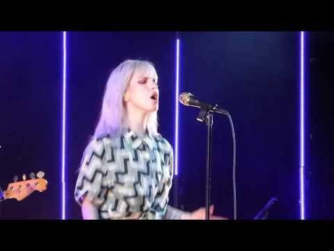 Paramore - Playing God (Grand Casino Hinckley, MN 2017)