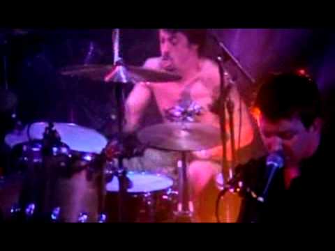 QOTSA - No One Knows (Live 2002)