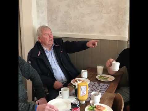 Bert jävlas på lokala cafét 15 mars