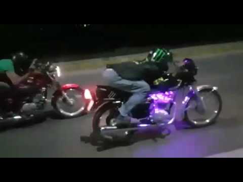 Suzuki GS150SE vs Honda CG125 Race At 130 topspeed