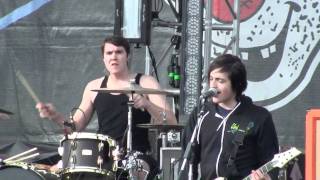 Attack Attack - The Peoples Elbow Live HD Bamboozle 2011
