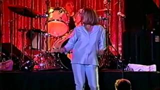 Go-Go&#39;s - Beatnik Beach (Live &#39;99)