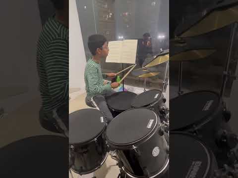 Lava Lamp Trinity Grade 2 by Shanmukha