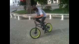 preview picture of video 'BMX EDIT LINHARES - RAPHAEL MOREIRA / LUCAS ELIAS'