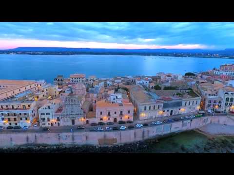 Sailing, Swimming & Sunsets in Siracusa