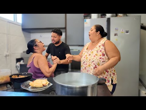 Chamei uma gigante pra almoçar em mainha