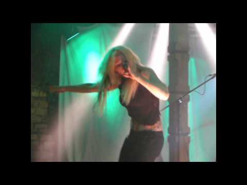 JANIE DIXON - Zombie