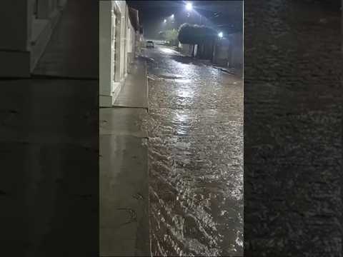 registrando uma linda chuva na cidade de terra nova Pernambuco data de hoje 4 de março de 2026