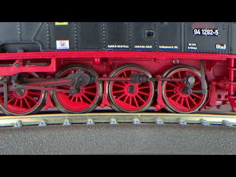 TT 94 von kuehn-modell    Test für die D-Achse, jetzt zum Vergleich auf einem Stück Gleis