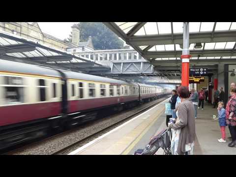 Class 55 Deltic no D9009 Alycidon passes Bingley Station 03/10/15