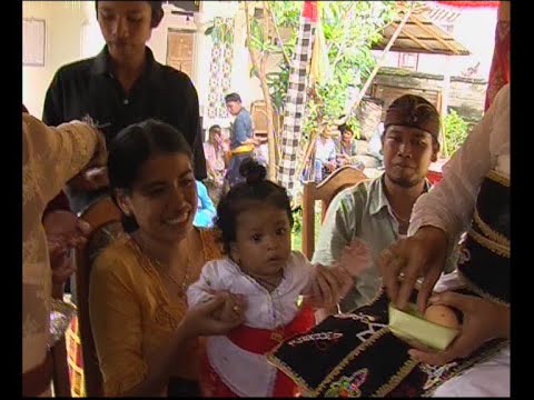 Upacara Manusa Yadnya Pawetonan Dewa Ayu Putu Dilla