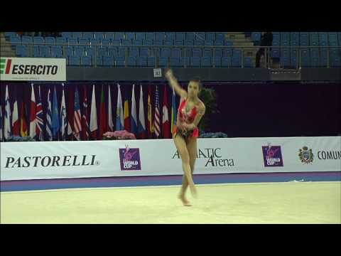 Laura Zeng - Clubs - 2017 Pesaro World Cup - Rhythmic Finals