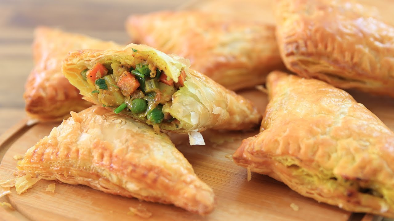 Easy Vegetable Curry Puffs Recipe The Cooking Foodie