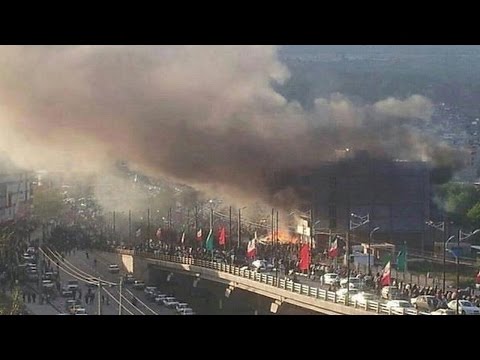 فتاة برمي نفسها من الطابق الرابع للفندق ، بعد أن حاول ضابط اغتصابها