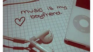 Melody Singing Stay by Rihanna and Gold House by Twenty One Pilots