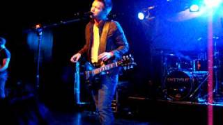 Safetysuit- Someone Like You (Live)
