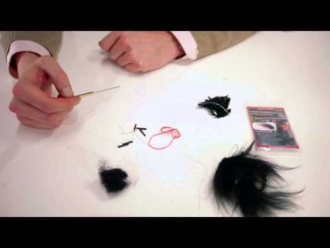 Punamusta putkiperho- pussin sisältö