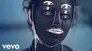 Musik-Video-Miniaturansicht zu Girl On the Moon (Une fille de la lune) Songtext von Naya