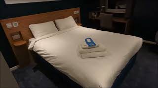 Travelodge London Wimbledon Central -  Standard Double Room  - No.606 - Feb. 202