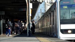 Download the video "【B.B.BASE】JR本千葉駅発車風景【接近放送有り】"