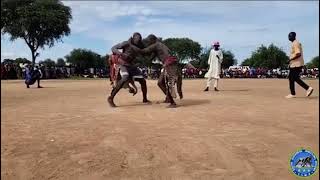 Download lagu Ajuong Khernhom (Aliab) vs Agur Kot (Ciec) mp3