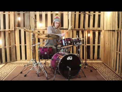 DW Collector's Ultra Violet Stain To Black Fade Drum Set - SO#801063