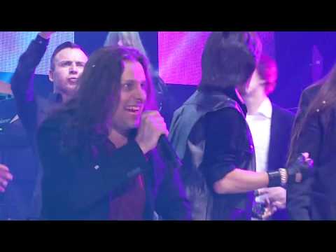 Ilouutinen - Raskasta Joulua