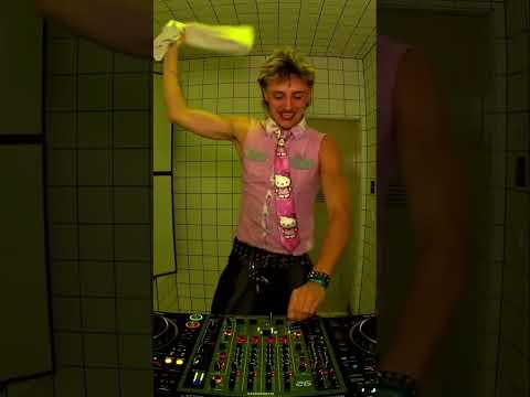 Bumaye but make it UK Garage 🤪🏴󠁧󠁢󠁥󠁮󠁧󠁿 #techno #trance #remix