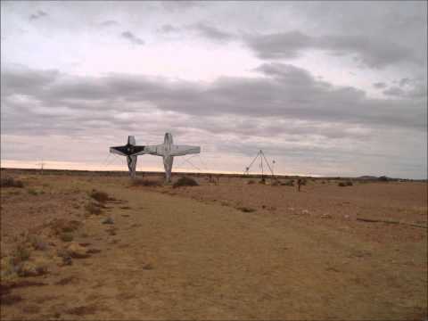 GRONG GRONG - Club Grotesque