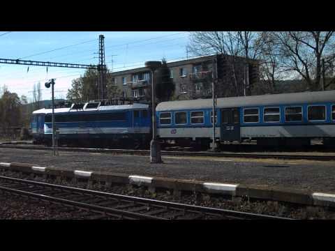 Příjezd vlaku Os 7809 (ČD 363.069) - Beroun, 17. 4. 2014