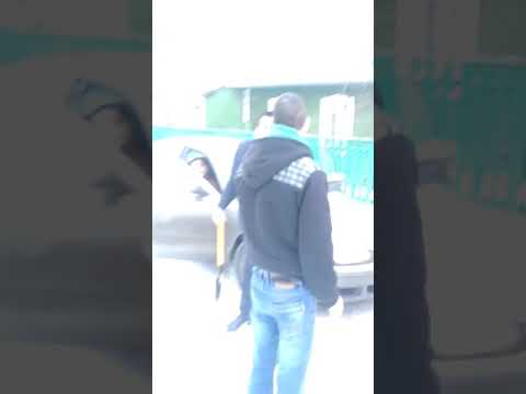 Нападение на водителя такси Uber с лопатой