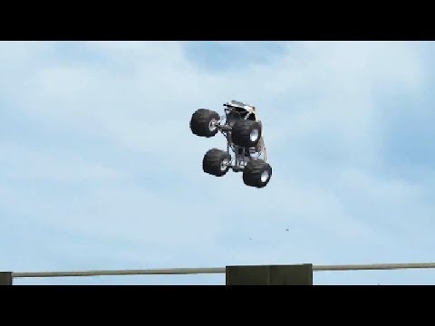 Let's Play Toca DTM Race Driver 3 - Random Crashes