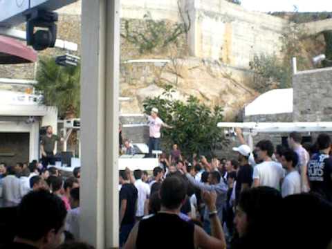 mykono-la "nostra colonna sonora" when loves takes over