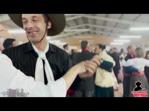 Os Bertussi no CTG Querencia do Chimarrão - Inicio de fandango