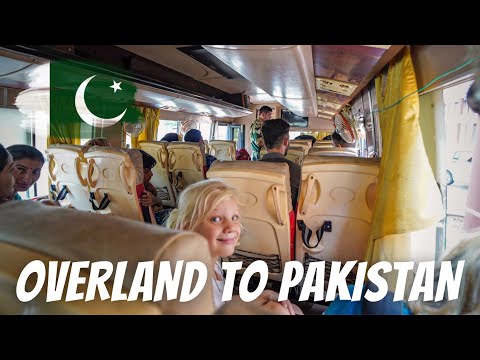 CROSSING THE WAGAH BORDER FROM AMRITSAR TO LAHORE, PAKISTAN: Crossing border from India to Pakistan.